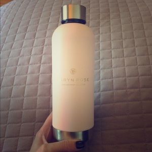 NWOT Taryn Rose water bottle